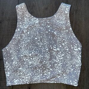 Lululemon Reflective Energetic Edge Cropped Tank in Light Chrome Size 6